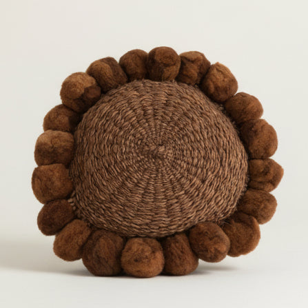 Cojin de telar redondo con pompones -Marron