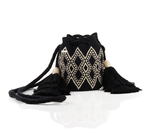 BOLSO WAYUU NEGRO Y DORADO